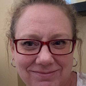 Meet your Posher, Mary-jo